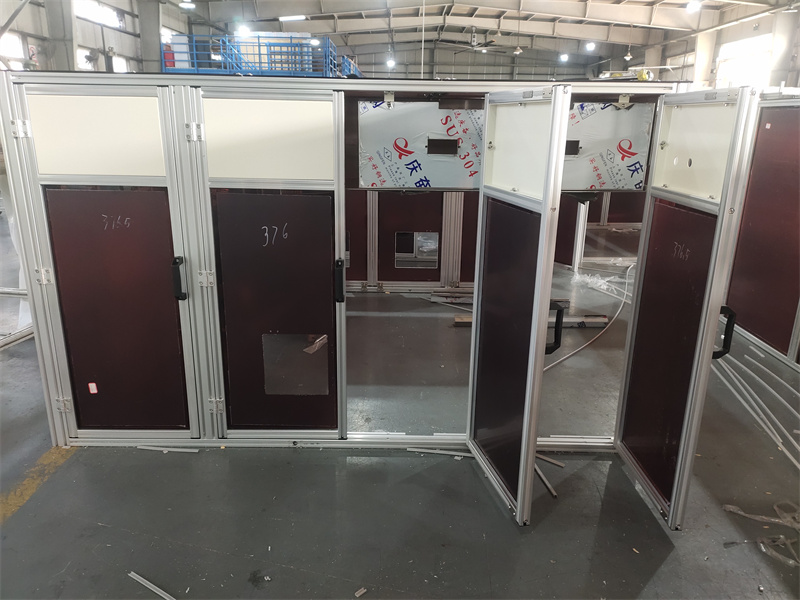 鋁型材自動化設(shè)備防護罩加工定制