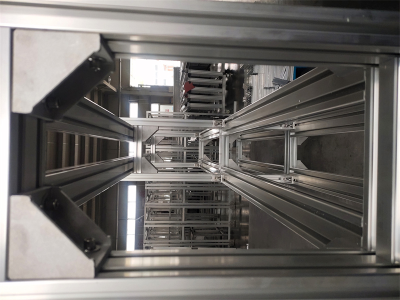 鋁型材設(shè)備防護(hù)機(jī)架